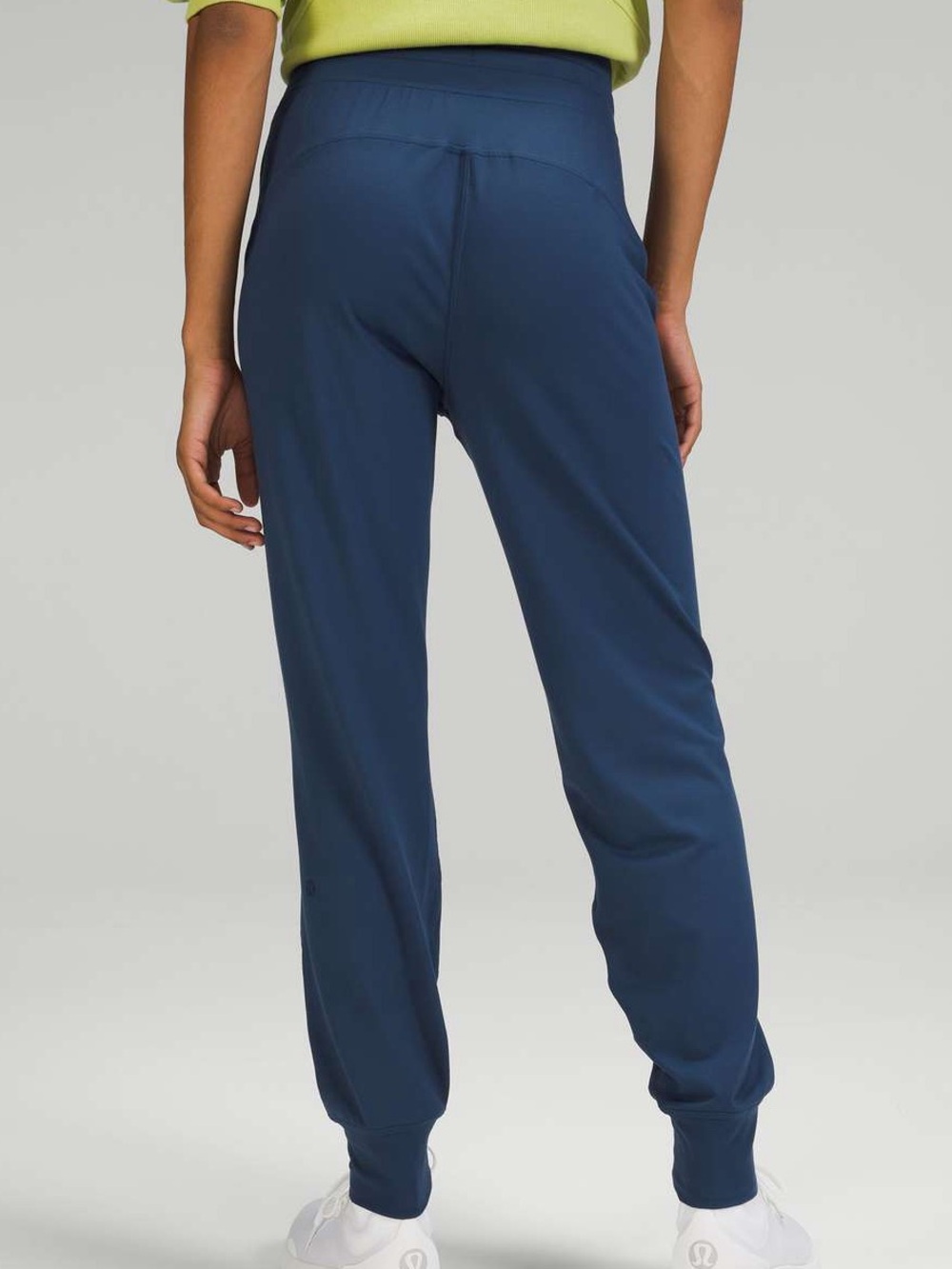 Lululemon Ready to Rulu High-Rise Jogger - Sz 8 - Picture 2 of 10